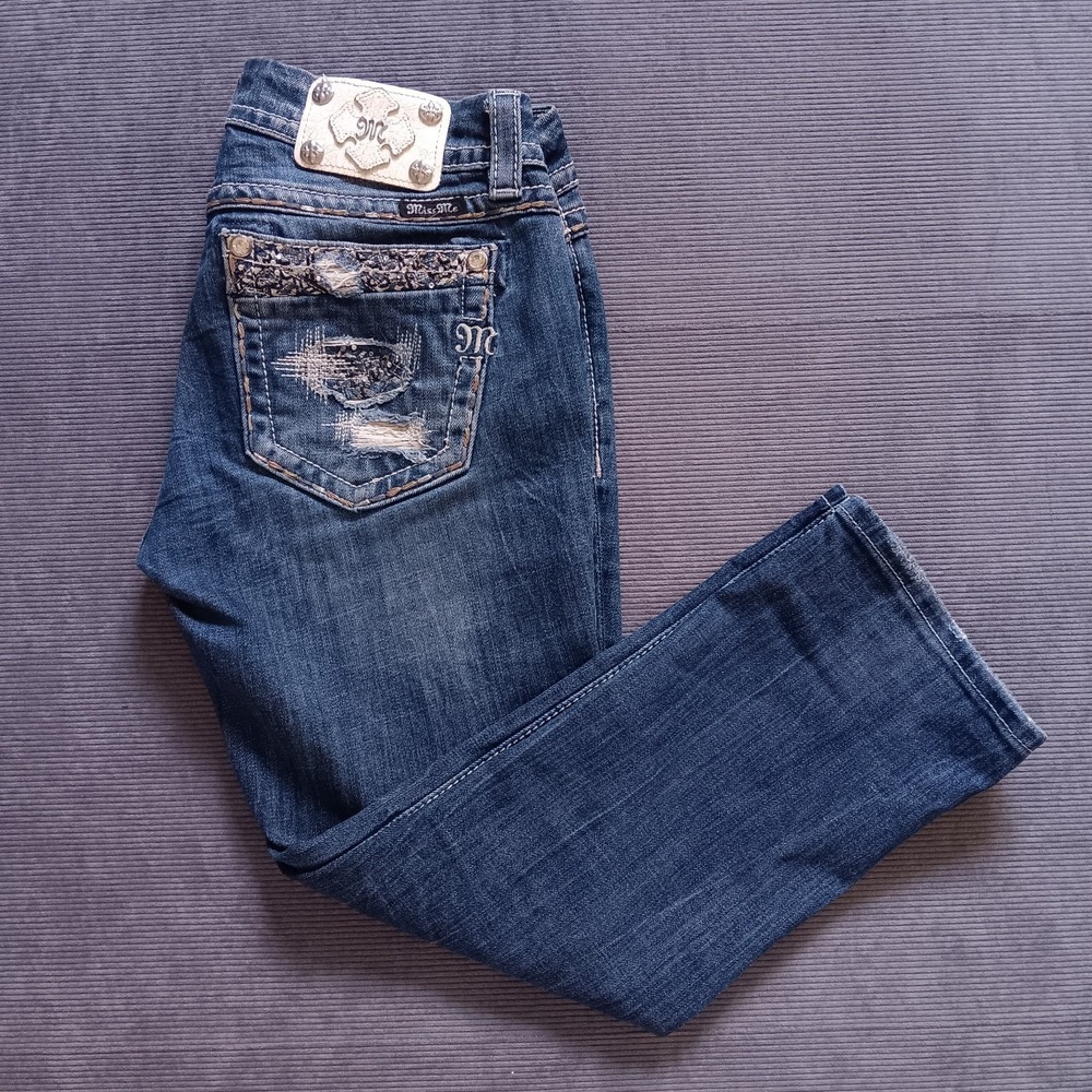 Miss Me Vintage Signature Crop Bedazzled Size 28x24 (*31x25) Y2K Distressed